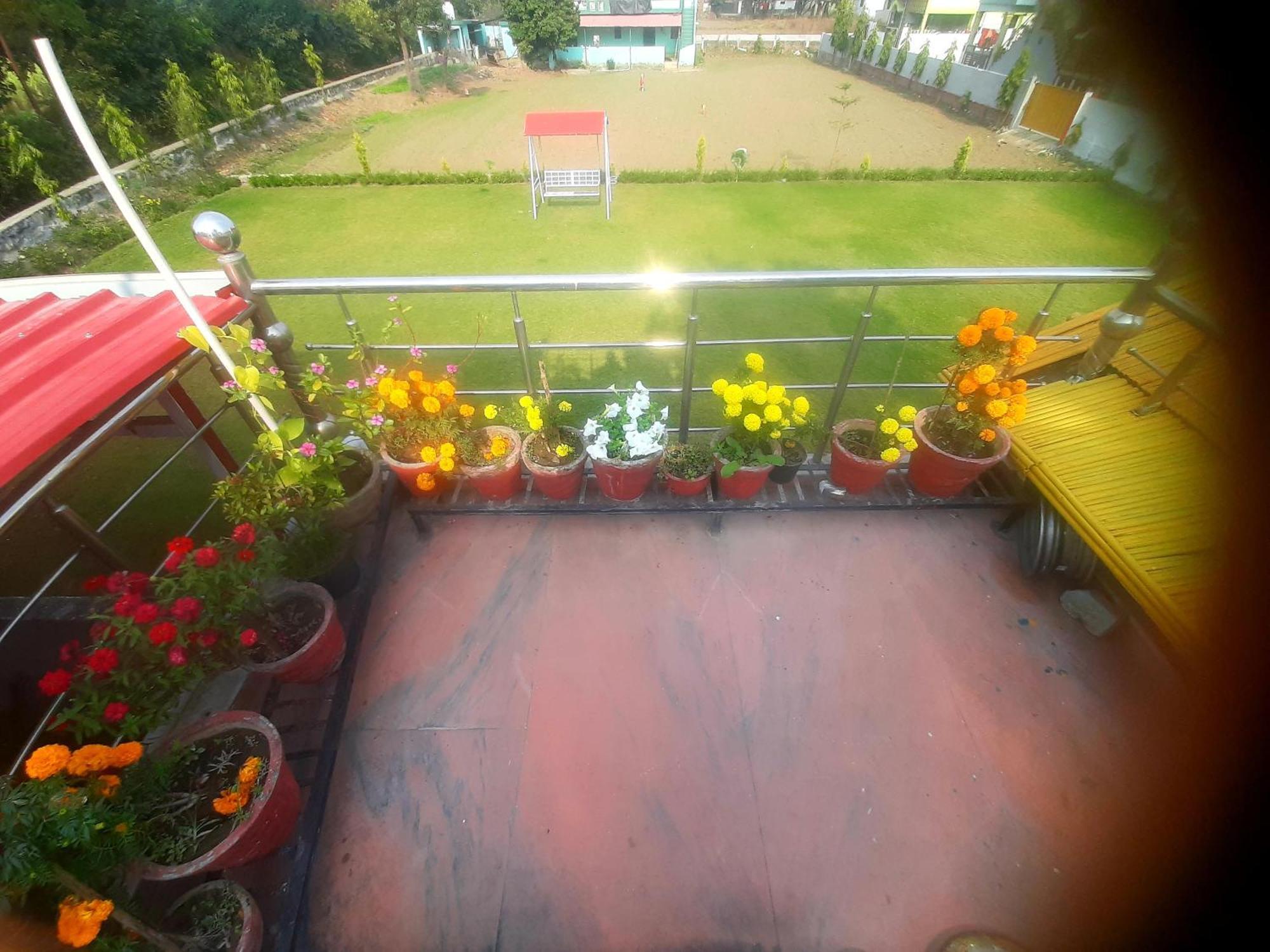 Nandini Homestay Дехрадун Экстерьер фото
